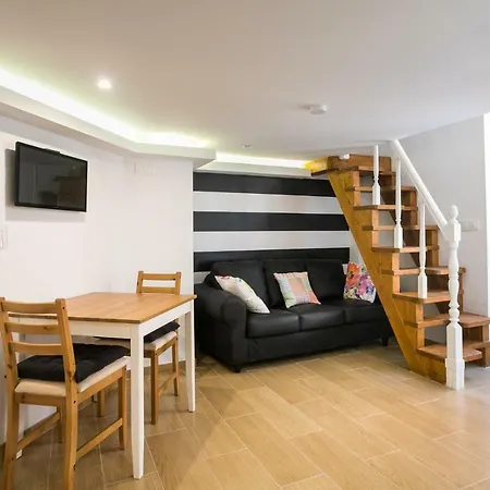 Estudios Ramón Llull Apartamento