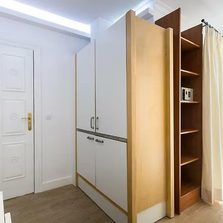 Estudios Ramon Llull *