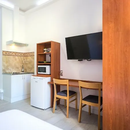 Estudios Ramon Llull *