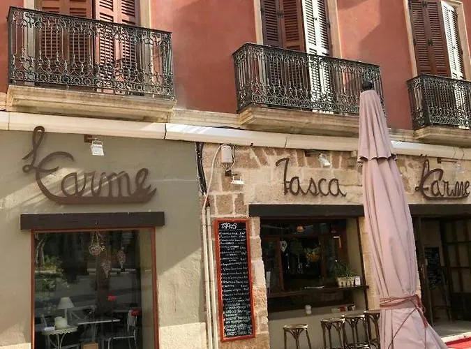 아파트 Estudios Ramon Llull *