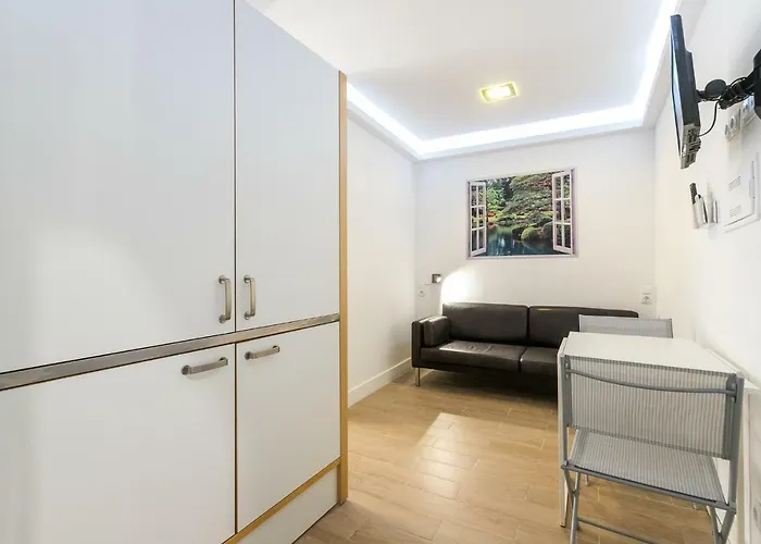 Estudios Ramon Llull