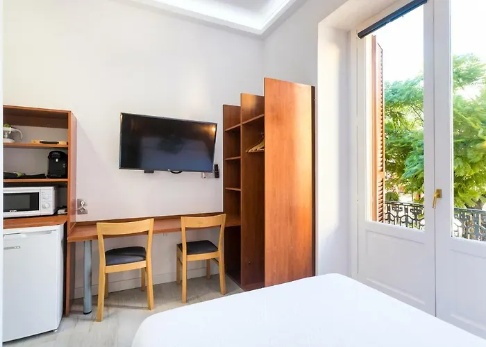 Estudios Ramon Llull