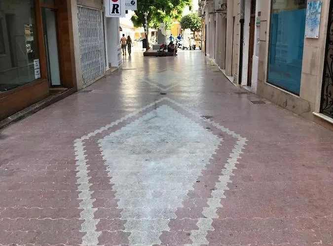 Estudios Ramon Llull * Dénia