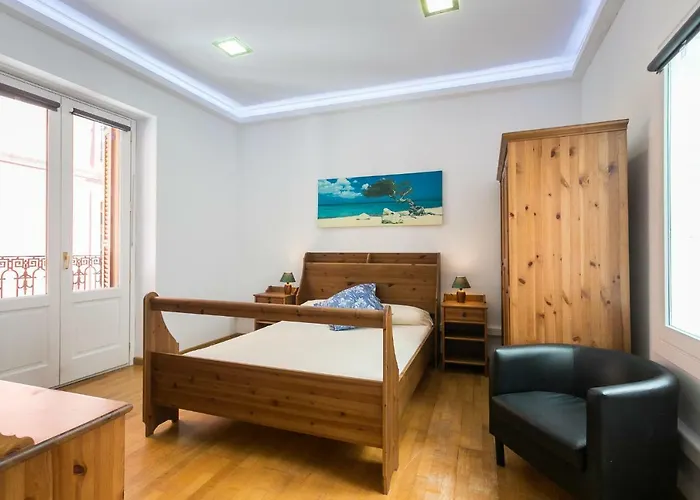 Estudios Ramon Llull Apartamento