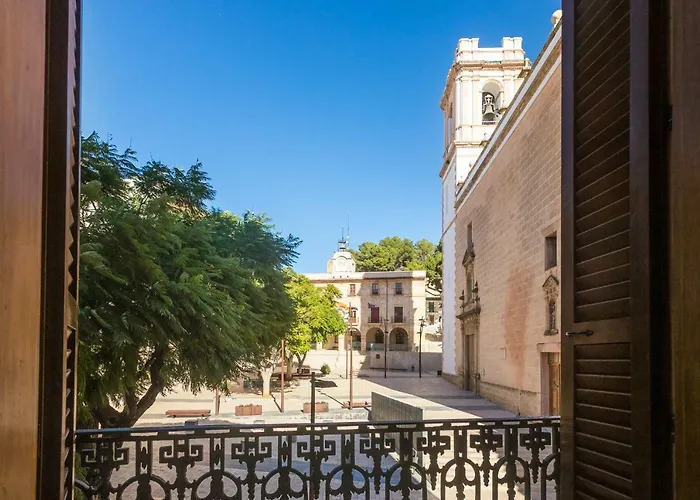 Estudios Ramon Llull Apartamento *