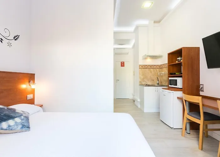 Estudios Ramon Llull * Dénia