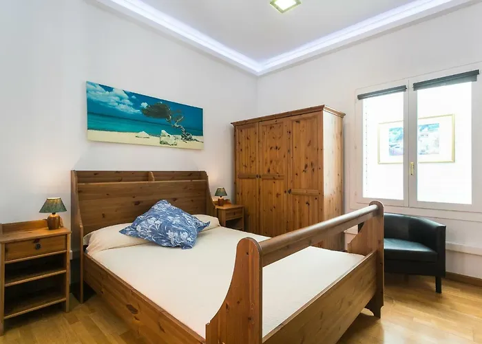 Estudios Ramon Llull Apartamento