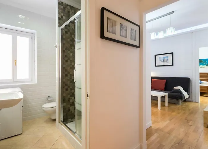 Estudios Ramon Llull Apartamento *