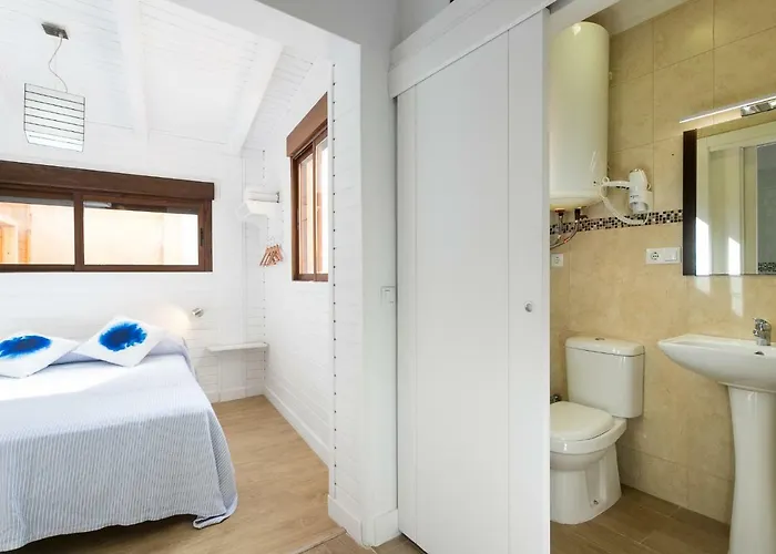 Estudios Ramon Llull Apartamento *